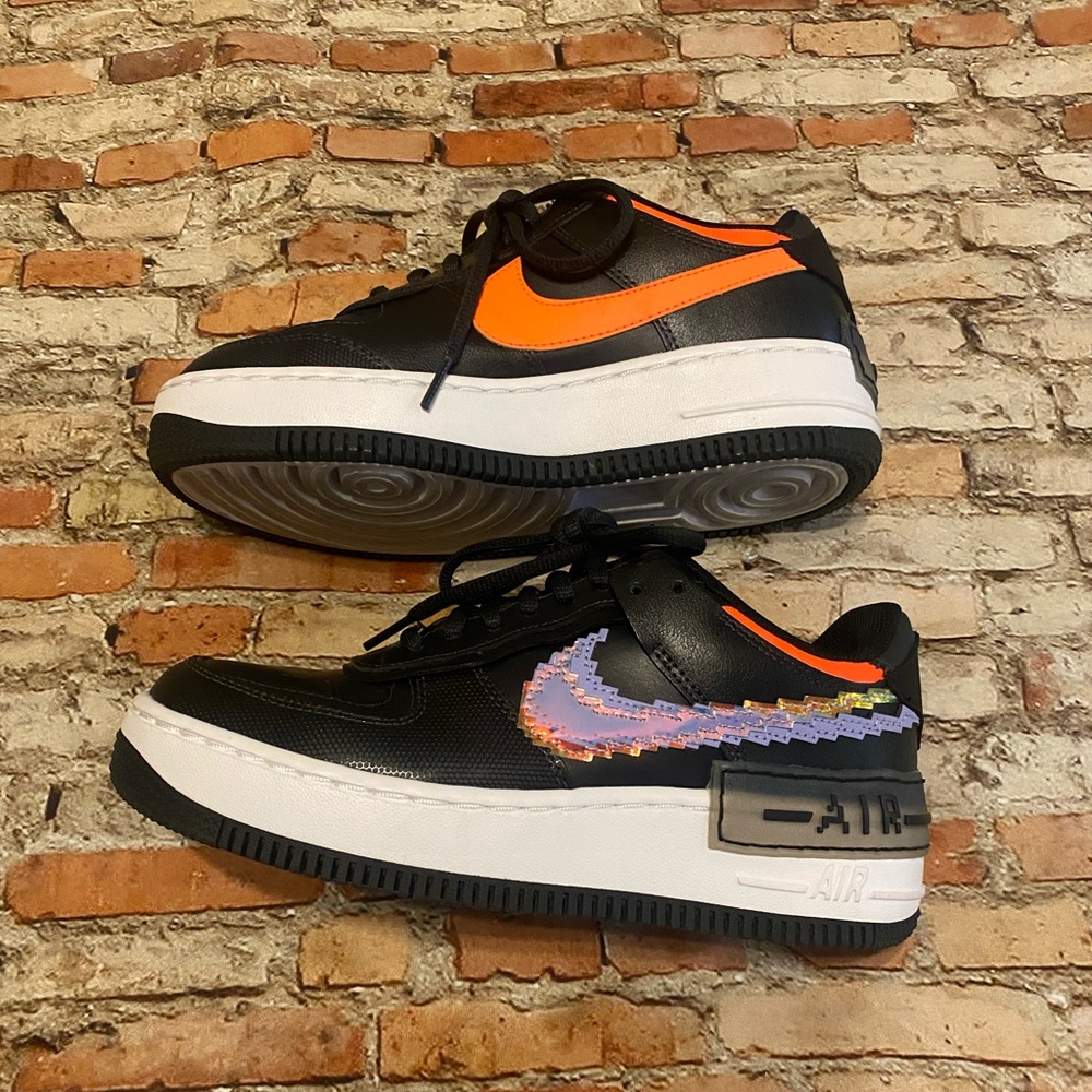 Nike Air Force 1 Shadow SE “Pixel Swoosh” size 7